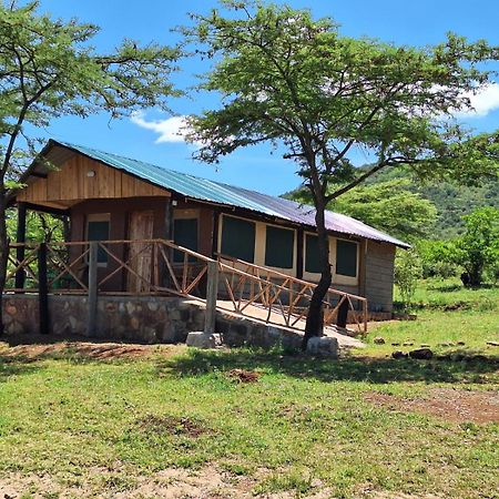 Maasai Mara Safari Camp In Kenya Bed & Breakfast Sekenani Ngoại thất bức ảnh